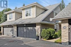 37 CREEK'S END LANE Ottawa, ON K2H 1C7