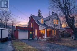 21 GLADSTONE AVENUE  Smiths Falls, ON K7A 1R5