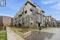 10 - 3425 RIDGEWAY DRIVE  Mississauga, ON L5L 0B9