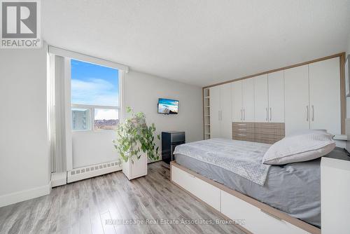 1406 - 335 Mill Road, Toronto, ON - Indoor Photo Showing Bedroom