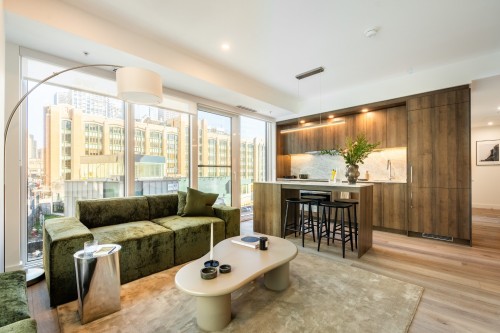 Vue d'ensemble - 617-1114 Rue St-Antoine O., Montréal (Ville-Marie), QC - Indoor Photo Showing Living Room