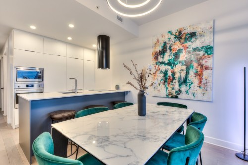 Dining Room - 1405-1 Boul. De Maisonneuve O., Montréal (Ville-Marie), QC - Indoor