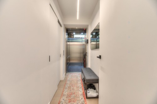 Mud Room - 1405-1 Boul. De Maisonneuve O., Montréal (Ville-Marie), QC - Indoor Photo Showing Other Room