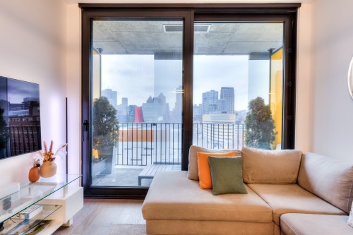 Living Room - 1405-1 Boul. De Maisonneuve O., Montréal (Ville-Marie), QC - Indoor Photo Showing Living Room