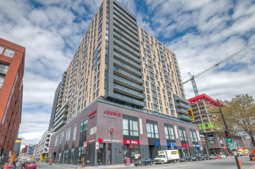 Front of Structure - 716-235 Rue Peel, Montréal (Le Sud-Ouest), QC - Outdoor With Facade