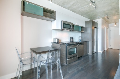 Dinette - 716-235 Rue Peel, Montréal (Le Sud-Ouest), QC - Indoor