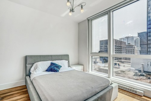 Bedroom - 2404-1188 Av. Union, Montréal (Ville-Marie), QC - Indoor Photo Showing Bedroom