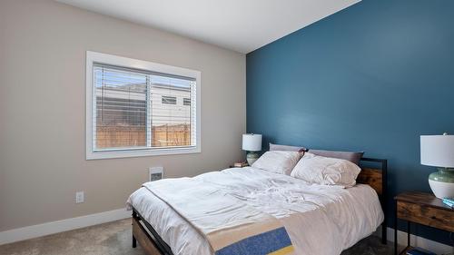 2535 Sunset Drive, Kamloops, BC - Indoor Photo Showing Bedroom