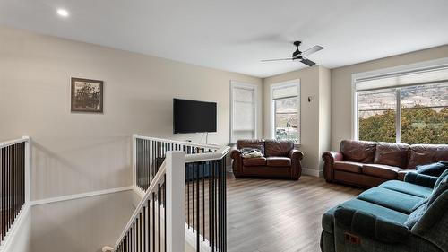 2535 Sunset Drive, Kamloops, BC - Indoor Photo Showing Other Room