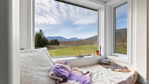 3955 46Th Street, Creston, BC - Indoor Photo Showing Other Room