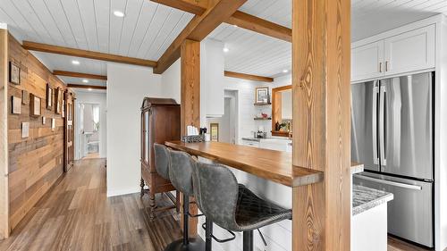 3955 46Th Street, Creston, BC - Indoor