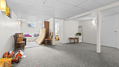 3955 46Th Street, Creston, BC - Indoor