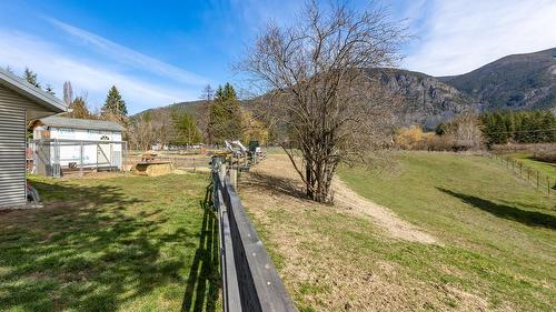 3955 46Th Street, Creston, BC - Outdoor With View