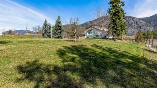 3955 46Th Street, Creston, BC - Outdoor With View