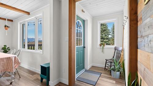 3955 46Th Street, Creston, BC - Indoor