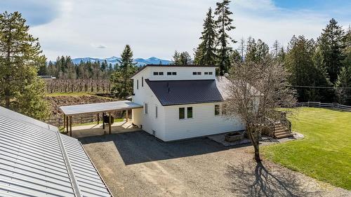 3955 46Th Street, Creston, BC - Outdoor