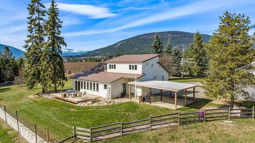 3955 46Th Street, Creston, BC - Outdoor
