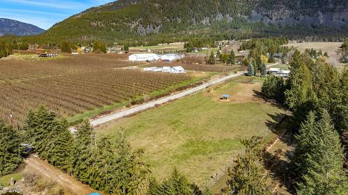 3955 46Th Street, Creston, BC - Outdoor With View