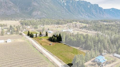 3955 46Th Street, Creston, BC - Outdoor With View