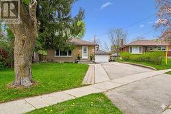 12 DELMAR BOULEVARD Guelph (St. George's), ON N1E 2K8