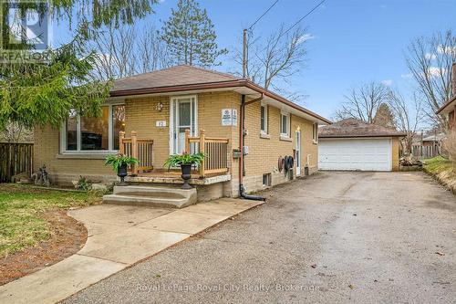 12 DELMAR BOULEVARD  Guelph (St. George's), ON N1E 2K8
