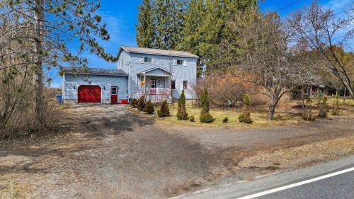 97 Rue Principale N.  Sutton, QC J0E 2K0