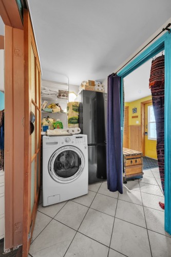 Salle de lavage - 97 Rue Principale N., Sutton, QC - Indoor Photo Showing Laundry Room