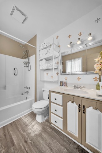 Salle de bains - 97 Rue Principale N., Sutton, QC - Indoor Photo Showing Bathroom