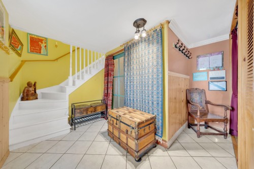 Hall d'entrée/Vestibule - 97 Rue Principale N., Sutton, QC - Indoor Photo Showing Other Room