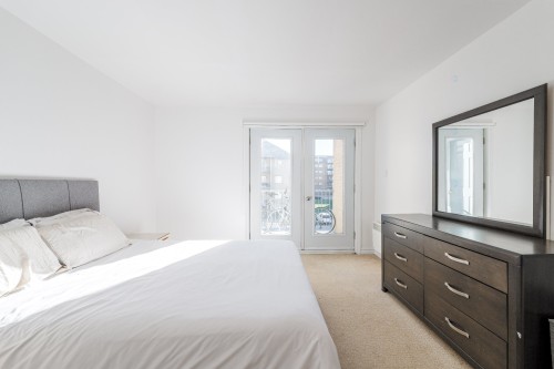 Master Bedroom - 302-6535 Boul. Chevrier, Brossard, QC - Indoor Photo Showing Bedroom