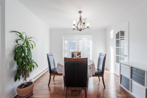 Dining Room - 302-6535 Boul. Chevrier, Brossard, QC - Indoor Photo Showing Dining Room