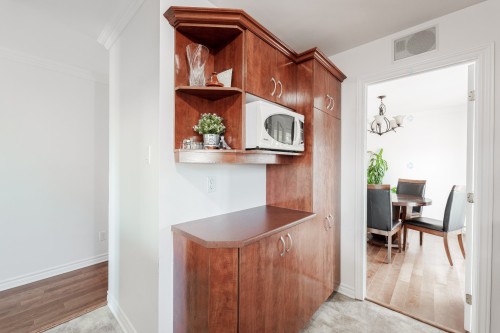 Kitchen - 302-6535 Boul. Chevrier, Brossard, QC - Indoor Photo Showing Other Room