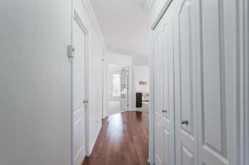Passageway - 302-6535 Boul. Chevrier, Brossard, QC - Indoor Photo Showing Other Room
