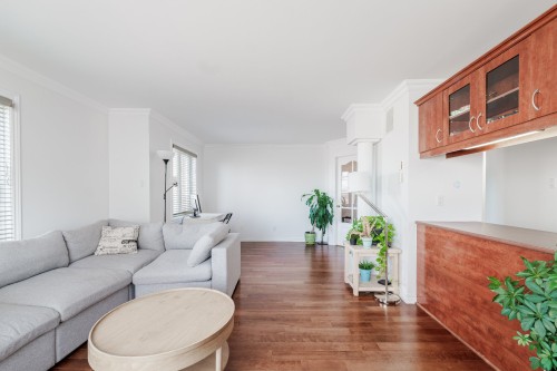 Living Room - 302-6535 Boul. Chevrier, Brossard, QC - Indoor Photo Showing Living Room