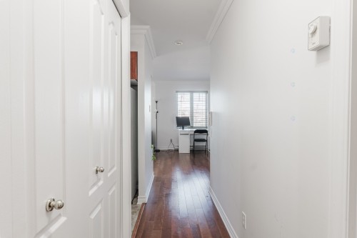 Passageway - 302-6535 Boul. Chevrier, Brossard, QC - Indoor Photo Showing Other Room