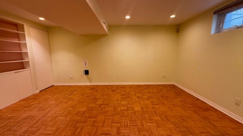 Salle de jeux - 7 Rue Tremayne, Dollard-Des-Ormeaux, QC - Indoor Photo Showing Other Room
