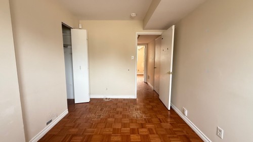 Chambre à coucher - 7 Rue Tremayne, Dollard-Des-Ormeaux, QC - Indoor Photo Showing Other Room