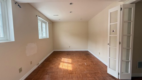 Chambre à coucher - 7 Rue Tremayne, Dollard-Des-Ormeaux, QC - Indoor Photo Showing Other Room
