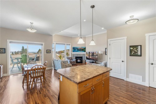 505 Hall Rd, Ladysmith, BC 