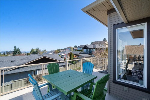 505 Hall Rd, Ladysmith, BC 