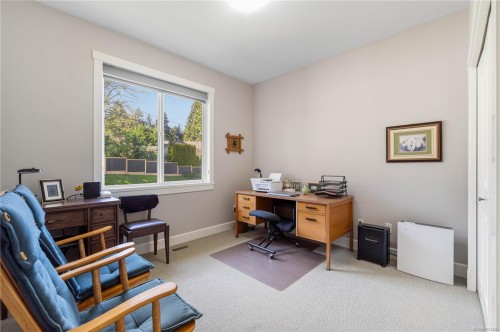 505 Hall Rd, Ladysmith, BC 