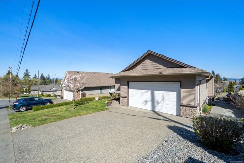 505 Hall Rd, Ladysmith, BC 