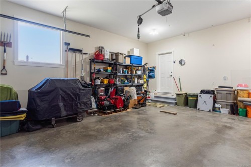 505 Hall Rd, Ladysmith, BC 