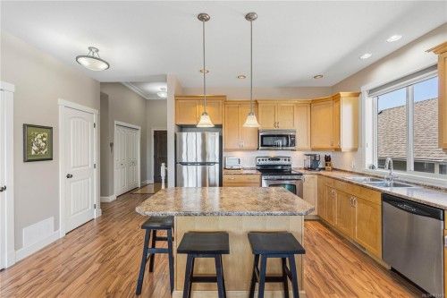 505 Hall Rd, Ladysmith, BC 