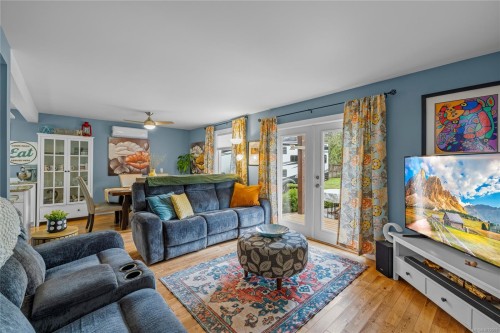 2920 Marshall Rd, Qualicum Beach, BC 