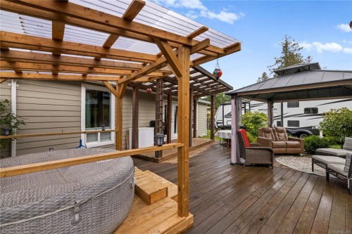 2920 Marshall Rd, Qualicum Beach, BC 