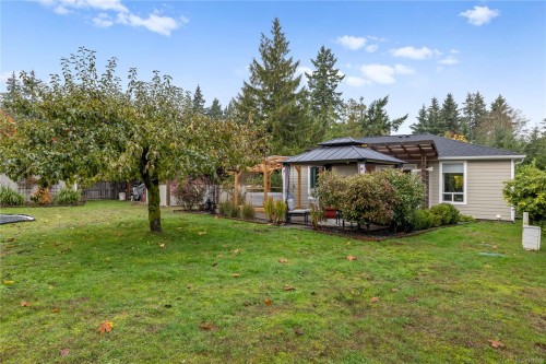 2920 Marshall Rd, Qualicum Beach, BC 
