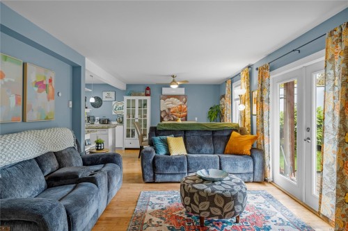 2920 Marshall Rd, Qualicum Beach, BC 