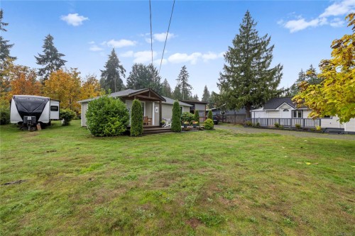 2920 Marshall Rd, Qualicum Beach, BC 