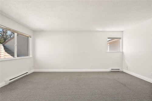 10007 Third St, Sidney, BC 